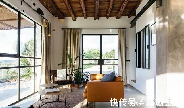 厨房|厨房打柜子太费事!直接砌假墙掏个橱柜,隐形不占地,如今很流行!