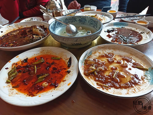 饭店|农村饭店6道菜180元，卖相“没档次”，但最后却吃到“光盘”