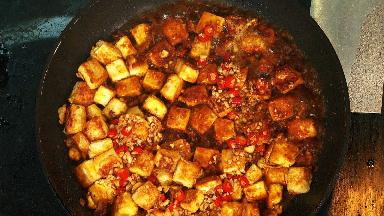 豆腐块|《养生厨房》今日菜谱——“韭香豆腐”
