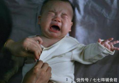 怒斥|宝宝拉臭臭,用水洗还是纸巾擦新手妈妈这样做,医生怒斥无知