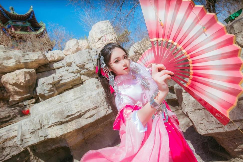 神仙coser！宛如一比一复刻的cos，最后一个真的不是手办吗