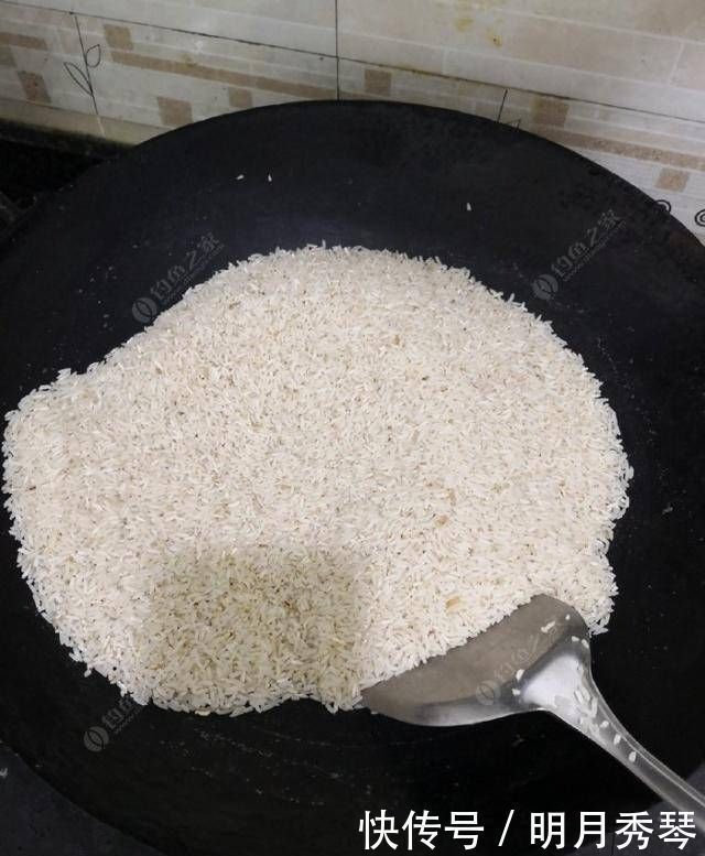 一般人|钓鲫鱼方法和窝料制作方法，自己研制的饵料，一般人我不告诉他