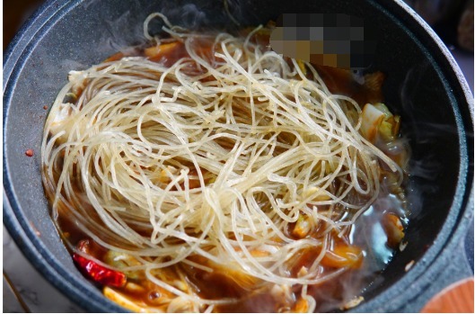 天寒地冻,晚餐就吃这锅菜,暖和又解馋,馒头杀手,一顿吃精光!