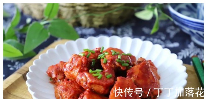 醇香|教你鸡翅的特色做法,醇香浓郁,鲜美嫩滑,比可乐鸡翅好吃10倍!