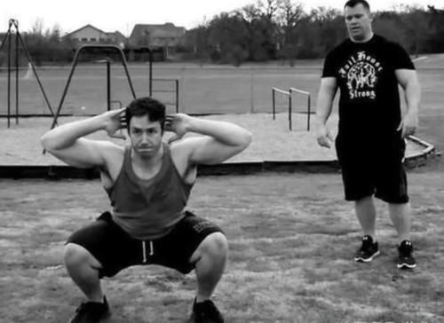 男性朋友|男性若每天坚持深蹲50次，会发生哪些改变？