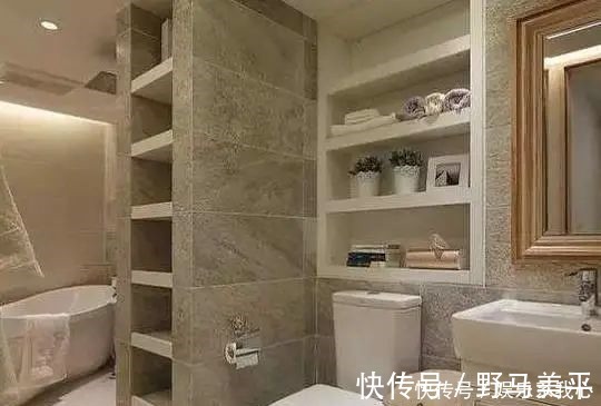 置物架|头一次见红砖这样包下水管，太聪明了，好看隔音又能当收纳用