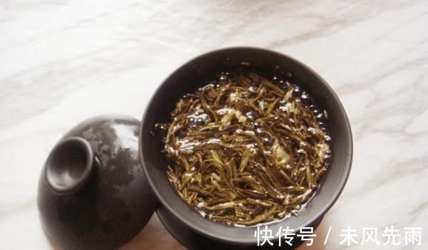 n大虾以后别再水煮了，高级餐厅大厨教你新办法，几天不吃就馋！