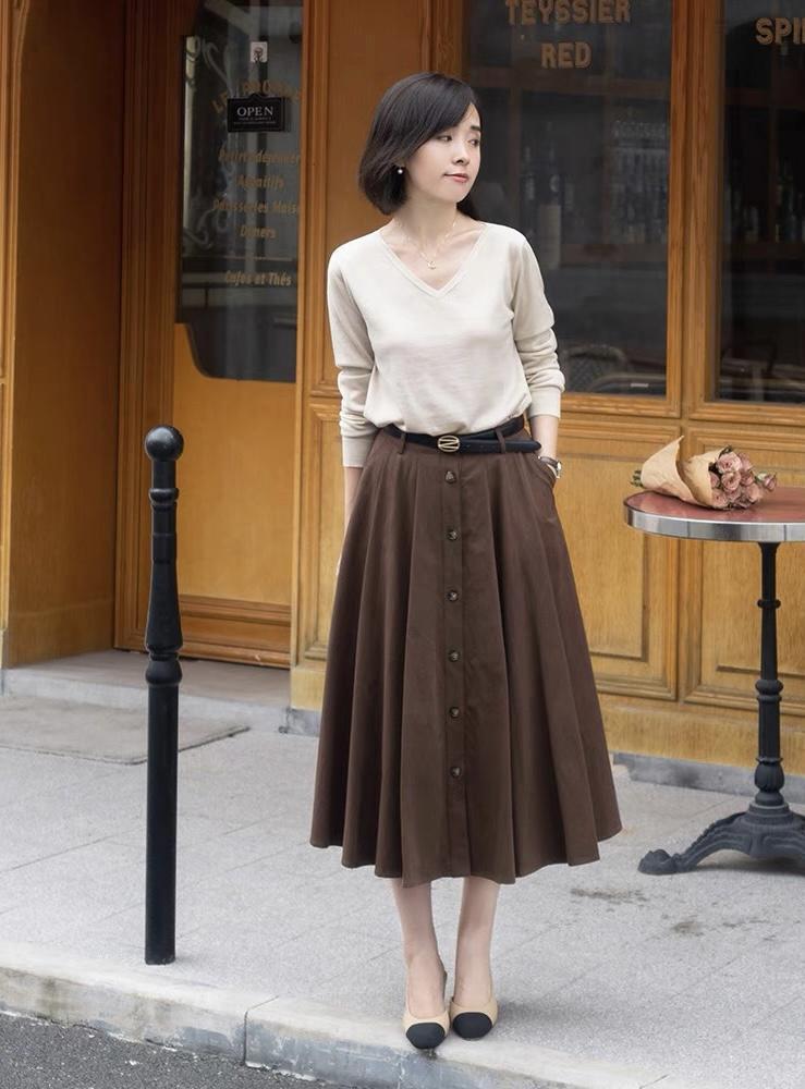 秋冬|别再一味地追求减龄了,针织衫搭配伞裙保温又好看,洋气又显瘦!