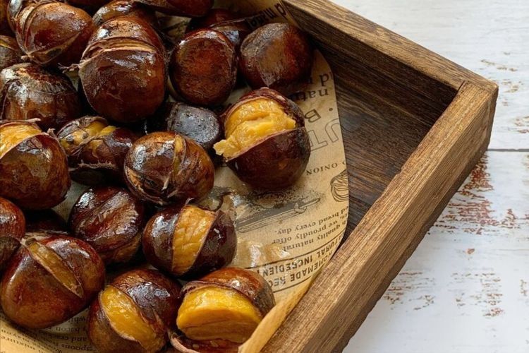 买栗子，挑个头大的还是小的？老农教你5招，皮薄肉多，个个清甜
