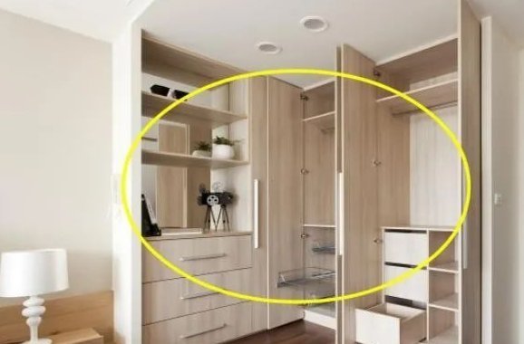 衣柜|新房子装修，木工师傅非要做平开门衣柜，后来用着才知道好！