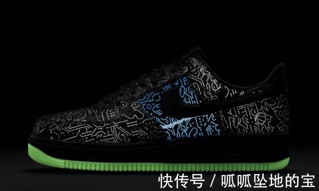 空中大灌篮2 LeBron19配置曝光!鞋底气垫超科幻,《空中大灌篮》配色亮眼!