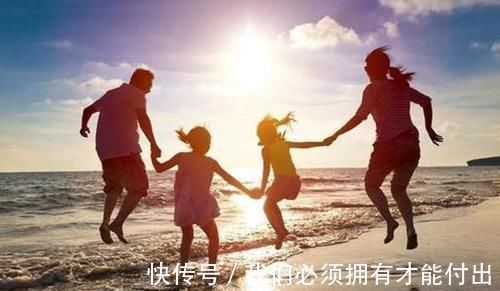 名字|最“特别”结婚证走红,夫妻俩名字一模一样,网友:娃叫啥好呢?