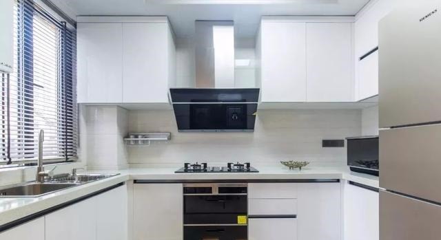 瓷砖|厨房7个设计很失败,看似高大上,其实“中看不中用”