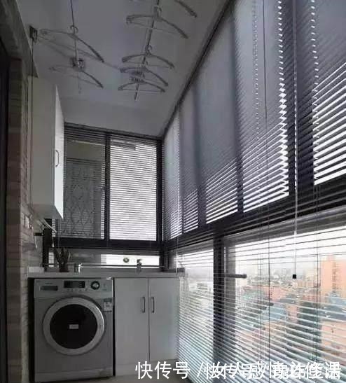 砖砌|老婆在阳台腾出一平米,做了个砖砌洗衣房,实用又美观