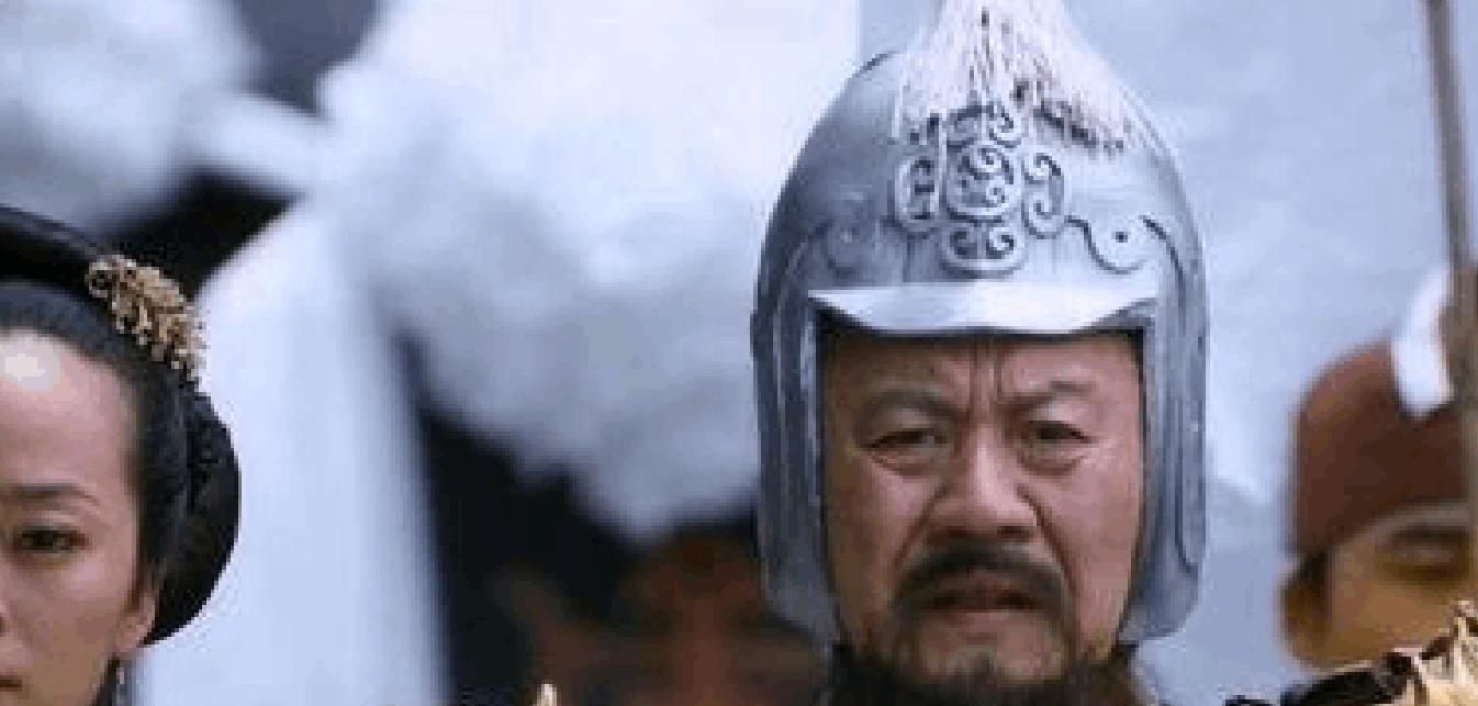 历史|历史上有位将军对皇帝又打又骂,皇帝并没治罪于他还赐免死金牌!