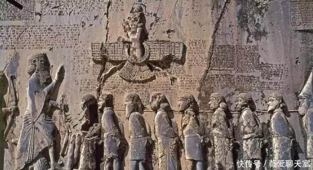 僧侣|僧侣假冒国王继位,骗过所有人,晚上睡觉王后才直呼:这有问题!