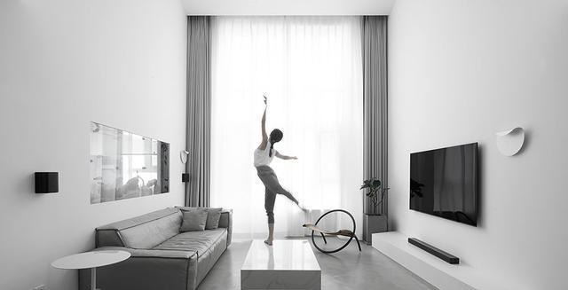 照明|断舍离做到极致，200㎡一尘不染毫无杂物，每天保持干干净净