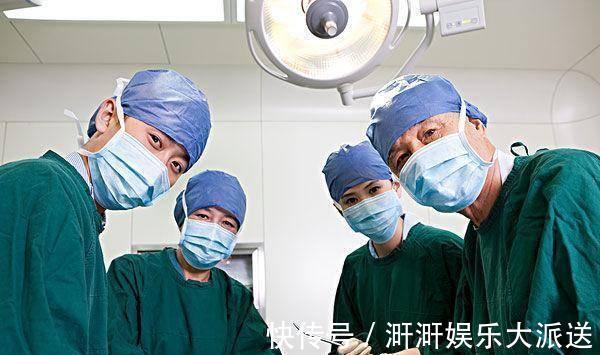 孕妈们|孕妈在医院走廊突然生娃,急喊“快接住”,老公的表现让医生敬佩