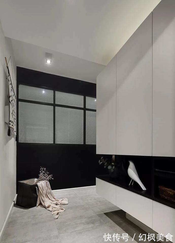 墨绿色|107㎡现代轻奢风格装修,时尚精致演绎优雅品位