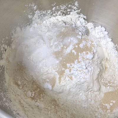 黄油|【减肥期看过来】低糖低脂碱水面包