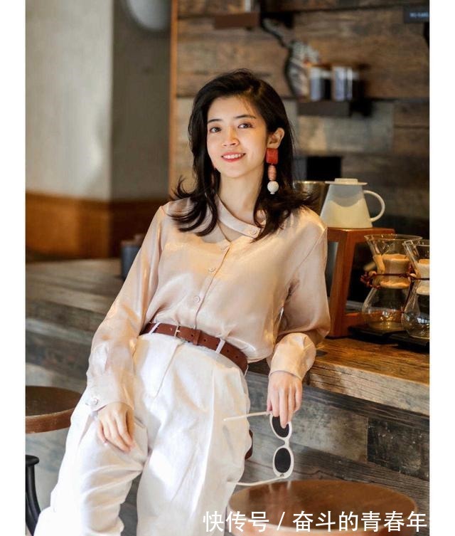 时髦 白色裤子怎么穿才够好看搭配上衬衫高级感满分,想不时髦不行!