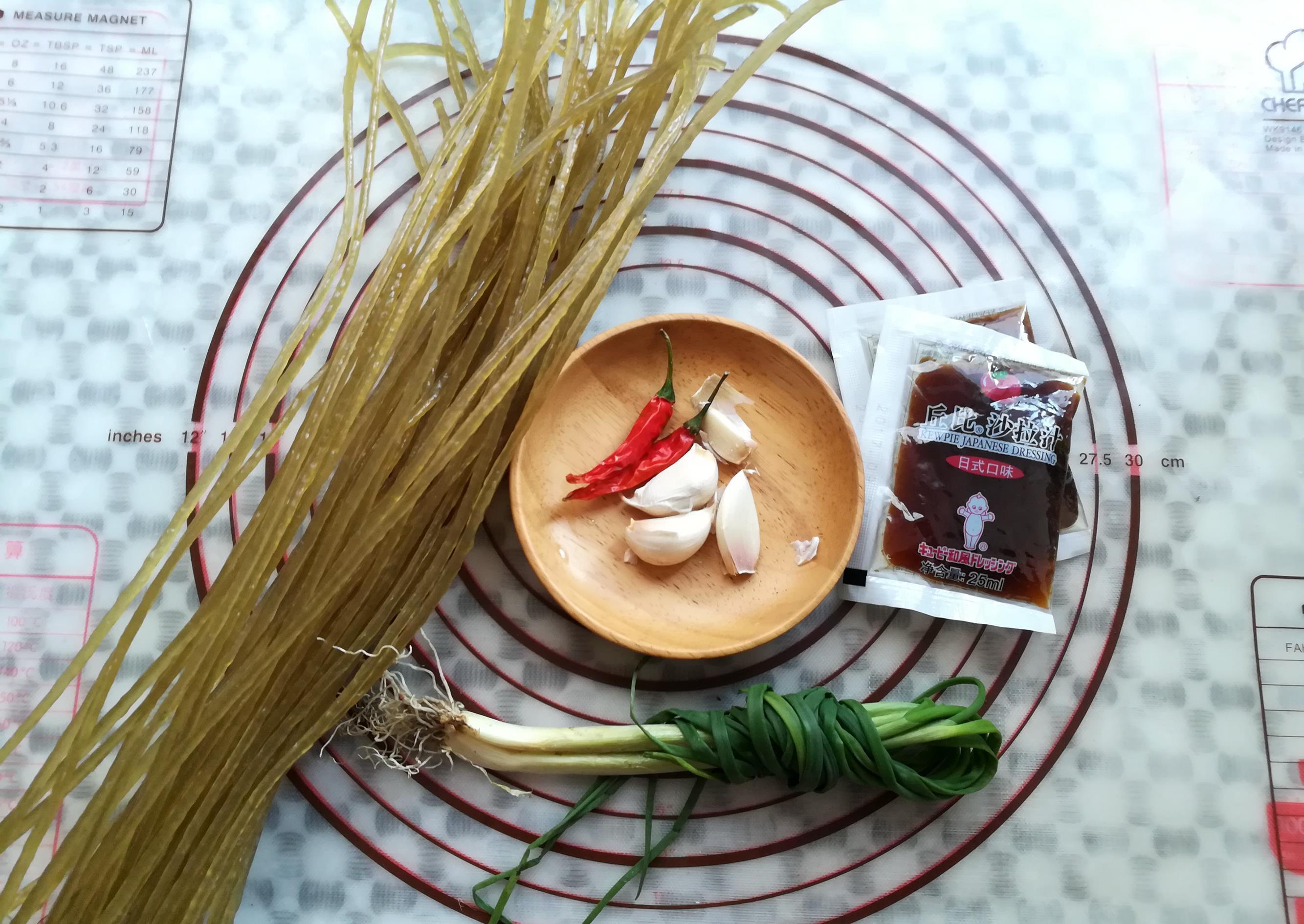 凉拌红薯粉|天气热没胃口，吃点它，当饭又当菜，能减肥还不会饿着肚子