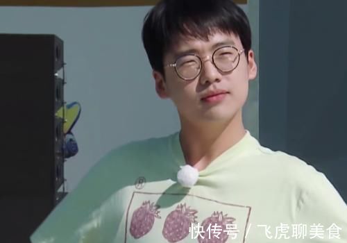 奔跑吧其他成員都穿家居服走秀,唯獨baby盛裝打扮,節(jié)目組過分了