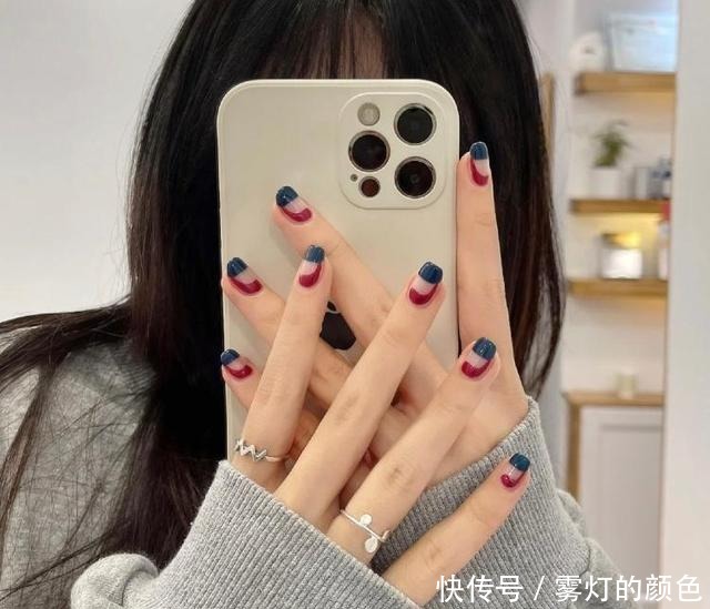 琥珀色|显白时髦,这几款美甲新年做起来,超出众