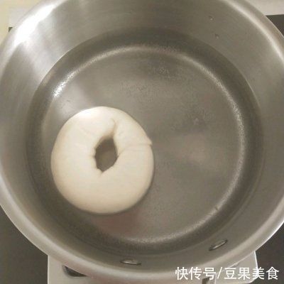 黄油|教你一招，做出的#一周减脂不重样#芝士贝果越吃越香