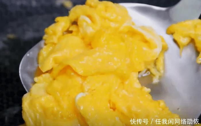 搭配|花菜搭配黑木耳,简单一炒,鲜酸爽口又营养,适合孩子的家常美味