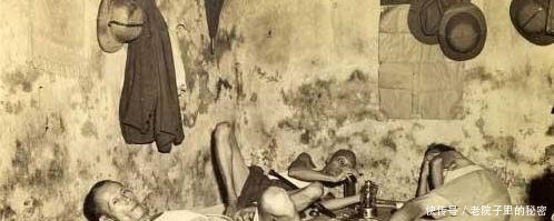 晚清鸦片历史老照片|晚清抽鸦片老照片，没想到吸食鸦片后是这样，图5看了让人想骂人