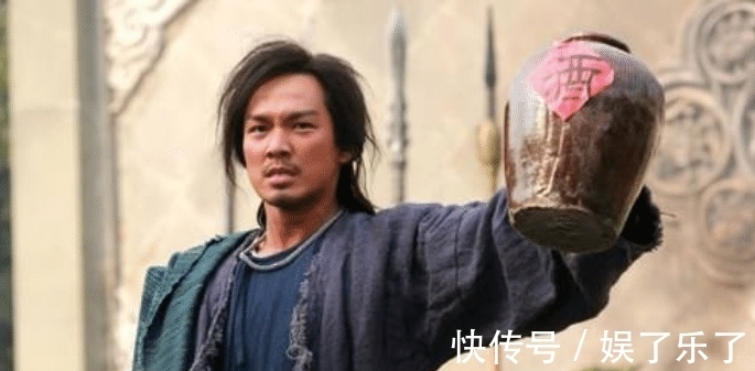 金庸|六大门派围攻明教很精彩，但暴露了3个漏洞，金庸发现也没法填坑