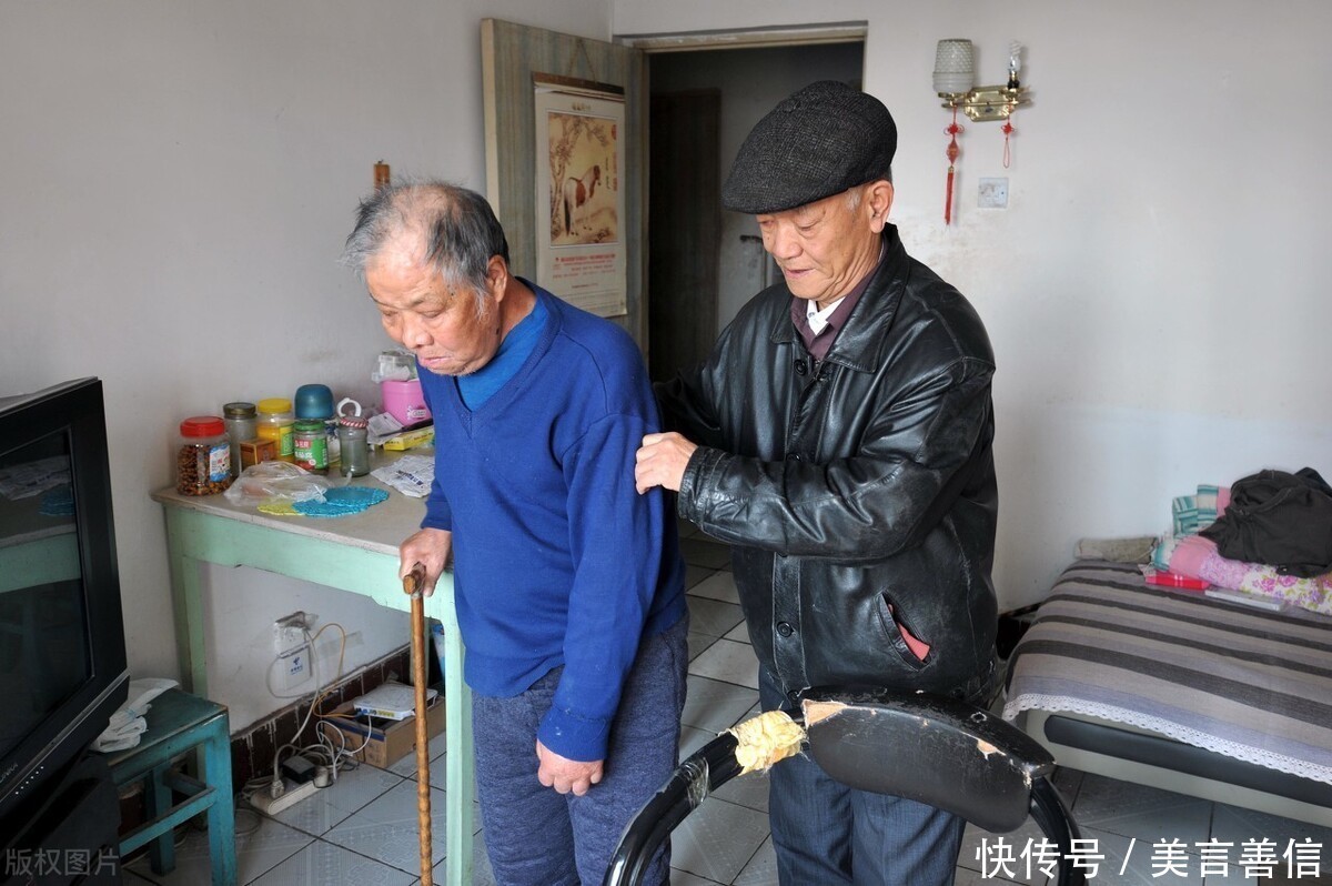 是因为|为什么现在那么多人会患脑梗、脑出血?原来是因为这4个原因