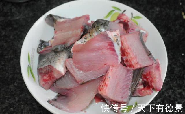 不煎、不炒、不煮,鱼这样做最滋补,肉质细嫩,5分钟就出锅