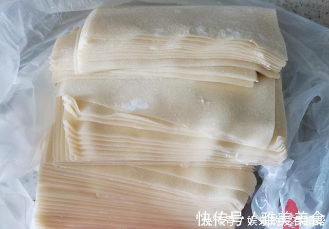 北方|亲手制作北方特色的鲜肉馄饨，受累又忙碌，不如儿媳买的小云吞