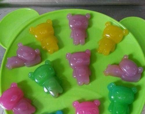  几道佳肴都是精心烹制的，它们充满了色彩、香味和味道