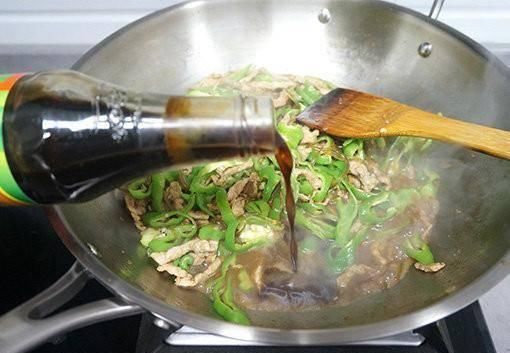 用辣椒和粉条一起炒,彻底颠覆了你对粉条的理解