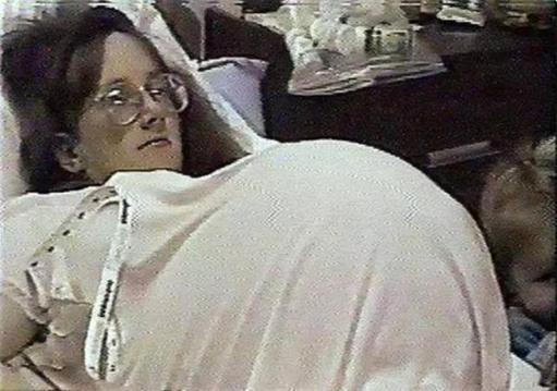 胞胎|23年前“七胞胎家庭”,养娃不堪重负,现状令人欣慰