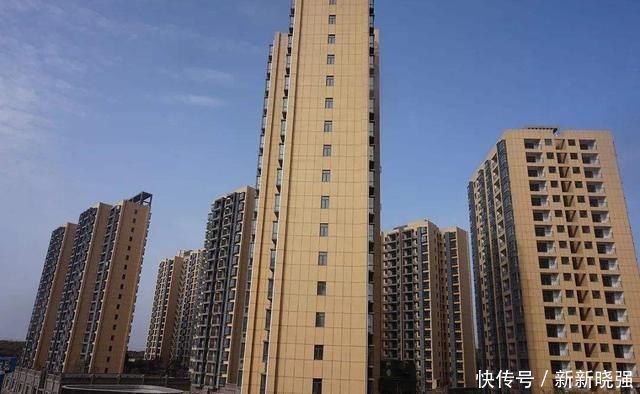 贷款买房|手里有100万,是选择全款买套房,还是贷款买市中心200万的房子