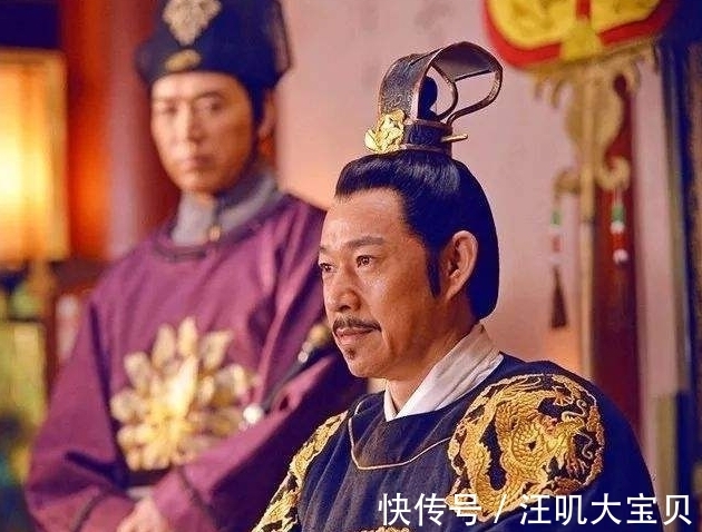 上联@上联:“小偷偷偷偷东西”,网友纷纷给出下联,趣味十足堪称妙对