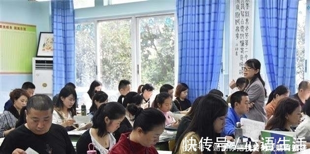 妈妈|妈妈穿这样的衣服去参加家长会，老师怒了，还没开始就给撵了出去