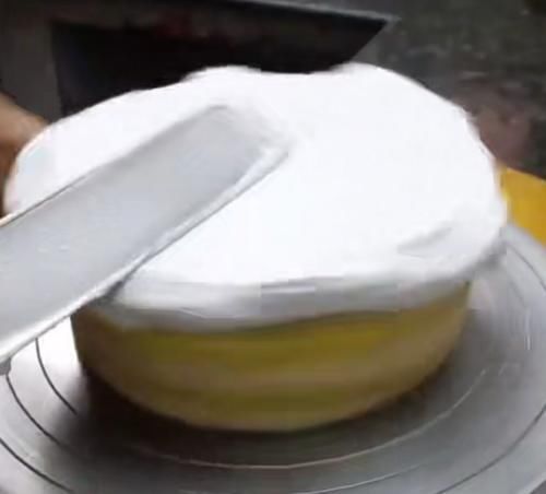 蛋糕|印度师傅做蛋糕,料理的手法过于酷炫,做出的蛋糕堪称艺术品