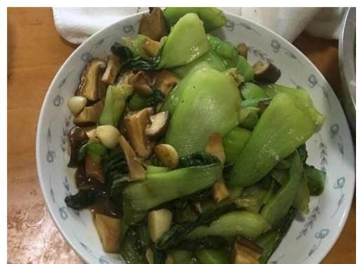 菌柄|秋后不想长膘,把它当主食吃,减肥瘦身快,小肚平坦无赘肉!