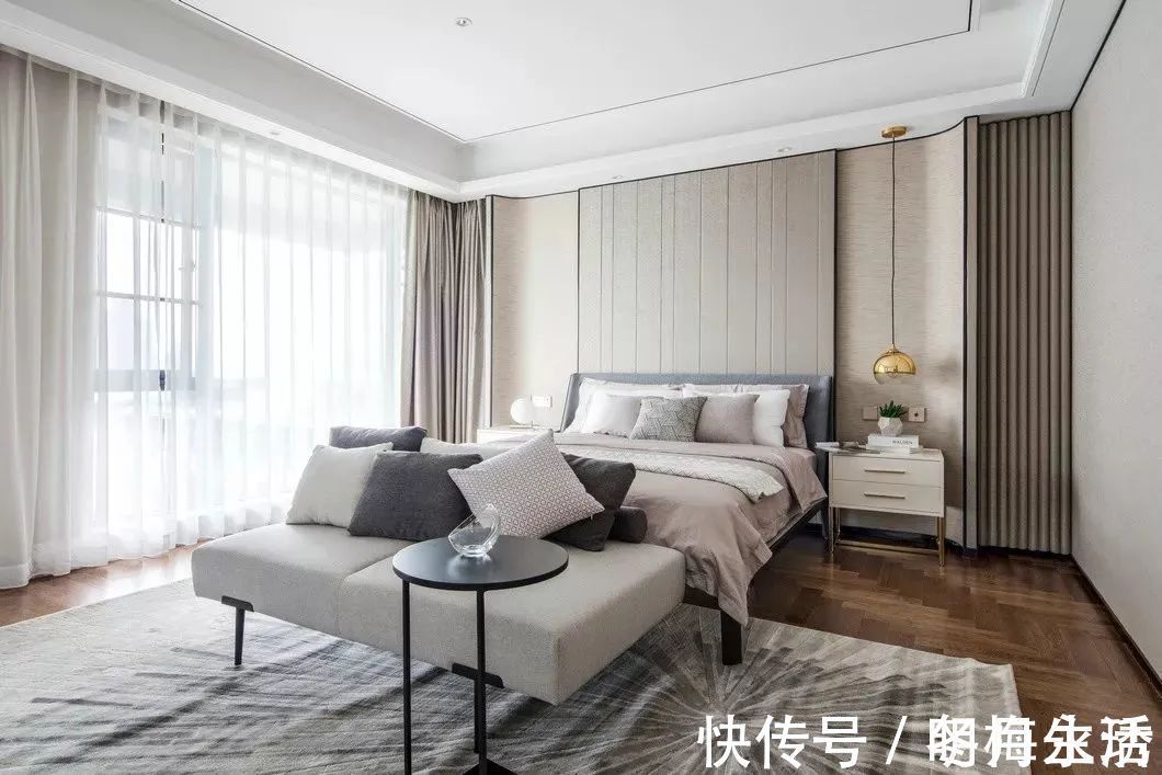 档次|246㎡现代大平层,简约大方的空间,时尚优雅的布置,高级档次