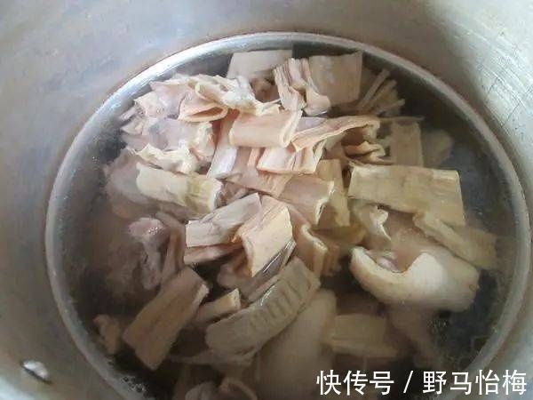 这东西不怕过期,家里多屯点,从冬天吃到第二年,抓紧时间多买点