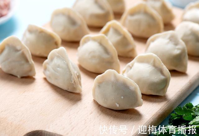 滑炒肉片|做菜放盐时间有讲究,荤菜素菜凉菜各不同,用对厨艺大增味道好