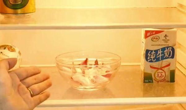 妙用|把花露水倒在洋葱上,这妙用花钱都买不到,省钱又实用