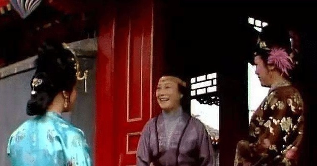 红楼梦@难怪焦大和赖嬷嬷的待遇区别这么大, 你看他们真正的身份是谁!