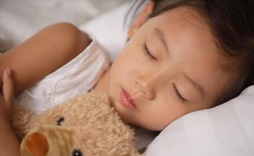 月经|女孩子来月经后,身高还会增长吗?多数父母误解了,早知早获益