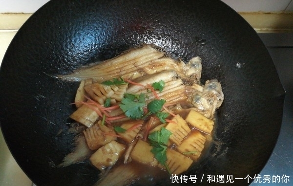 这菜每年春天才有的吃,营养特别高,过年必备,错过就要等明年